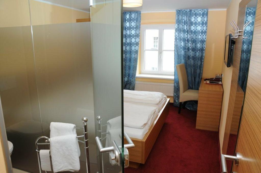 Hotel Stiegenwirt Шердинг Номер фото